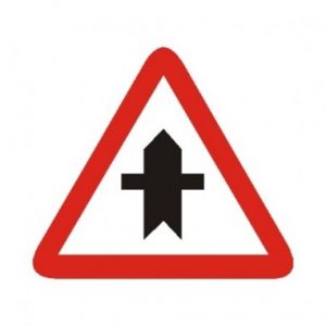 ADVERTENCIA DE INTERSECCIÓN CON PRIORIDAD