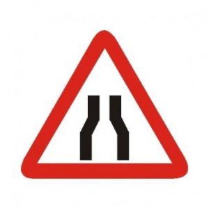 ESTRECHAMIENTO DE CALZADA